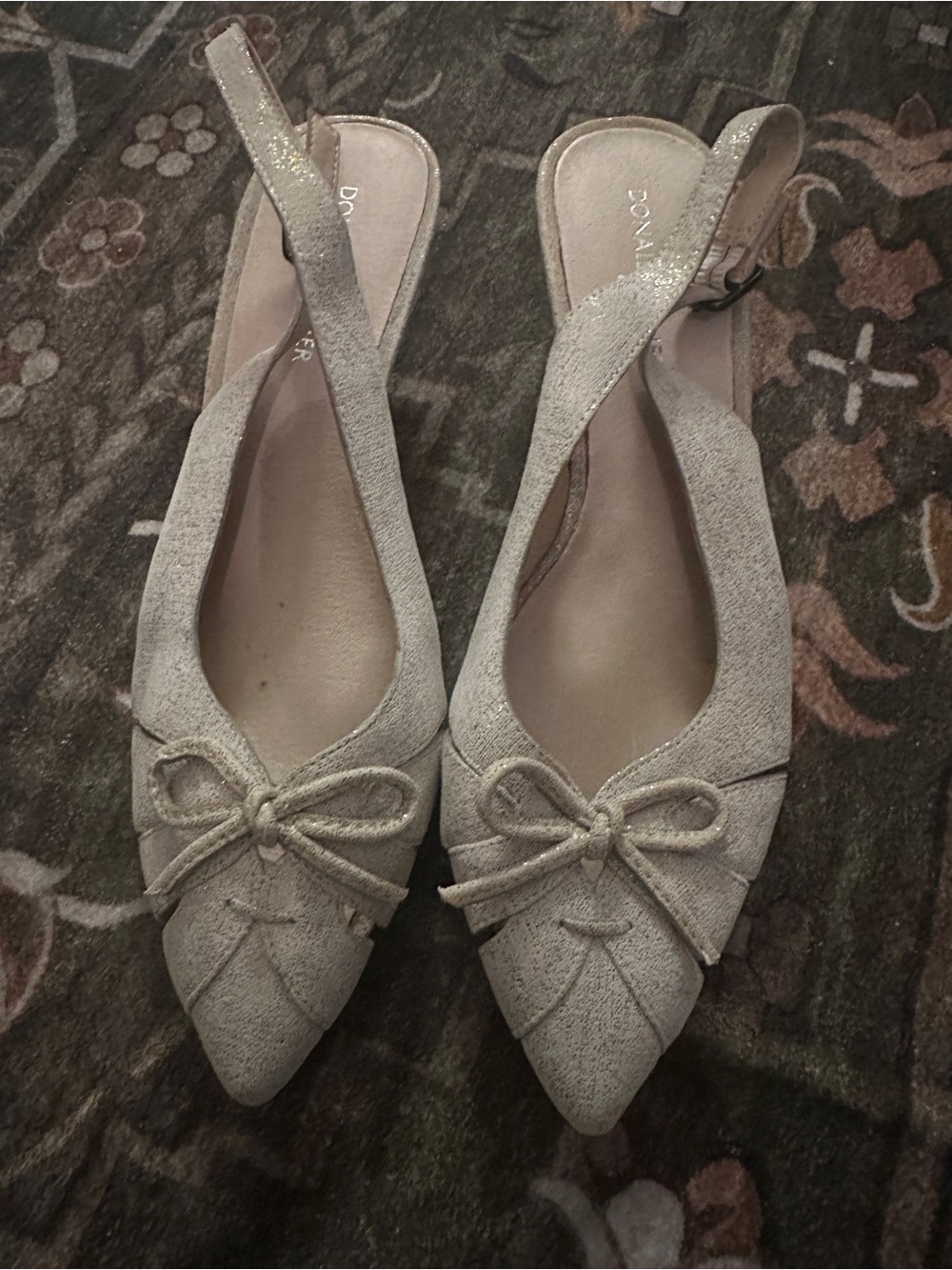 Donald J Pliner Womens 9 Gray Silver Leather Slingback Pointed Toe Kitten Heel